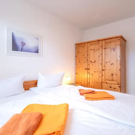 Am Inselgarten Eg 1 *